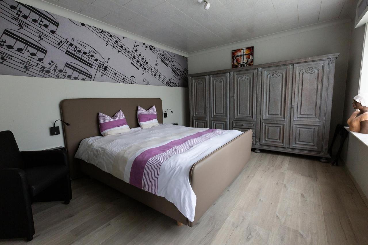 Villa Bed 'N Blues **** Halen Exterior foto
